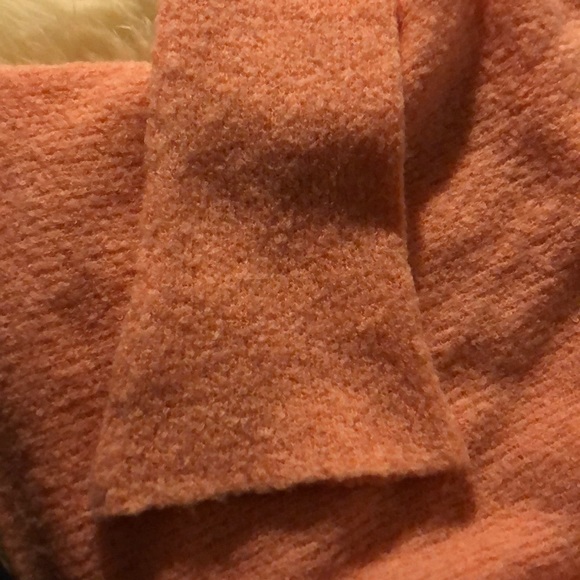 Vintage Coral sweater - Picture 3 of 3